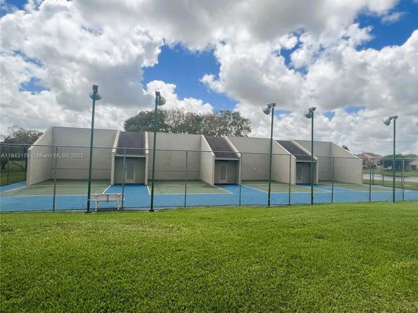 4825 SW 152nd Ct 29H, Miami FL 33185