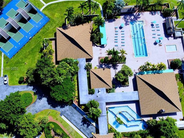 4825 SW 152nd Ct 29H, Miami FL 33185