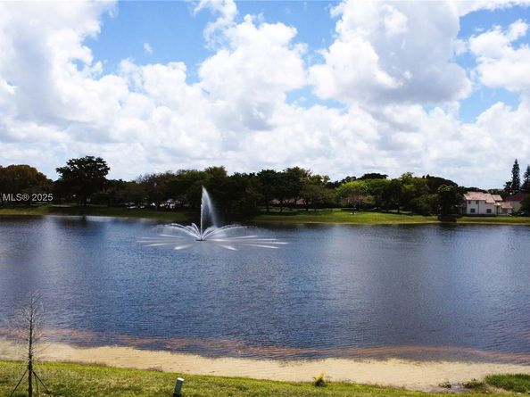 4825 SW 152nd Ct 29H, Miami FL 33185
