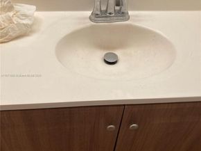 3301 Spanish Moss Ter 704, Lauderhill FL 33319