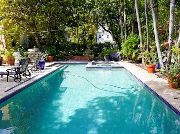 1456 SW 13TH St, Miami FL 33145
