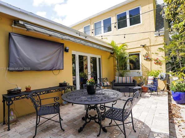 1456 SW 13TH St, Miami FL 33145