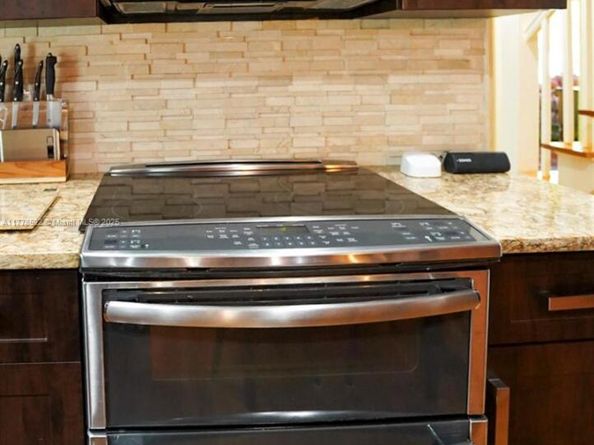 1456 SW 13TH St, Miami FL 33145