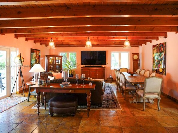 1456 SW 13TH St, Miami FL 33145