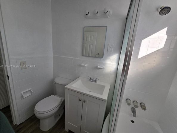 660 84th St 39, Miami Beach FL 33141