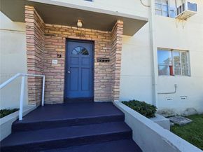 660 84th St 39, Miami Beach FL 33141