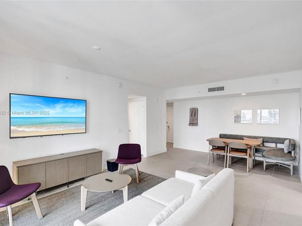 159 NE 6th St 3302, Miami FL 33132