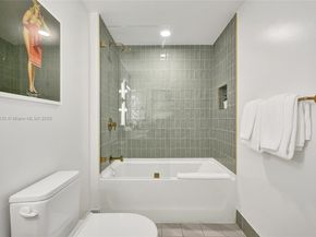159 NE 6th St 3302, Miami FL 33132