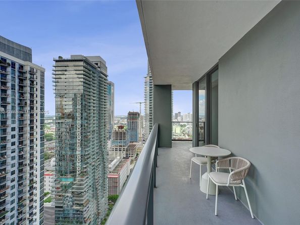159 NE 6th St 3302, Miami FL 33132