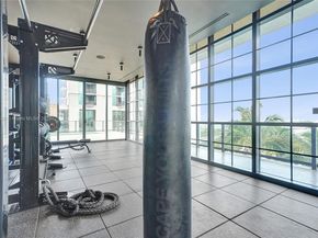 159 NE 6th St 3302, Miami FL 33132
