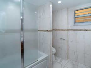 16400 NE 17th Ave 703, North Miami Beach FL 33162