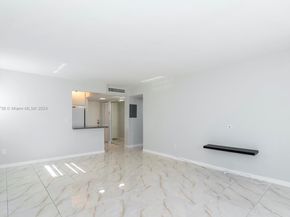 16400 NE 17th Ave 703, North Miami Beach FL 33162