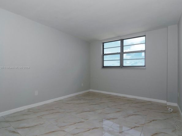 16400 NE 17th Ave 703, North Miami Beach FL 33162