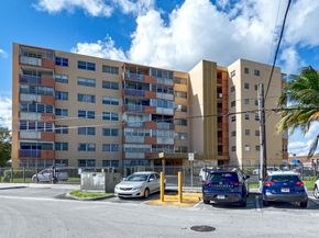 16400 NE 17th Ave 703, North Miami Beach FL 33162