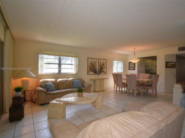 13455 SW 16th Ct F114, Pembroke Pines FL 33027