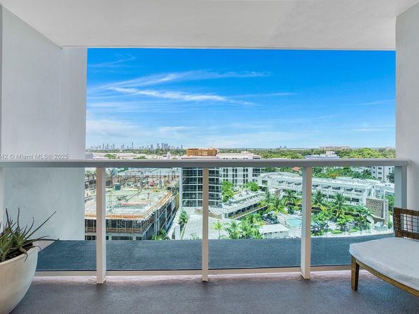 102 24 Street 945, Miami Beach FL 33139