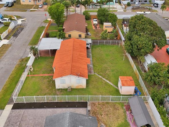 2831 NW 212th St, Miami Gardens FL 33056