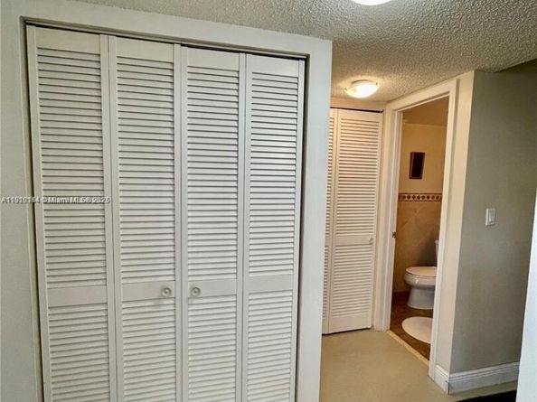 8592 W Sunrise Blvd 111, Plantation FL 33322