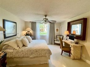 8592 W Sunrise Blvd 111, Plantation FL 33322