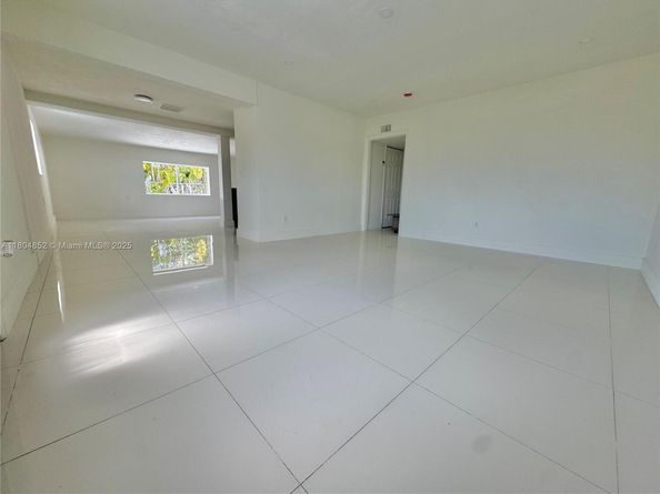 5101 SW 112th Pl, Miami FL 33165