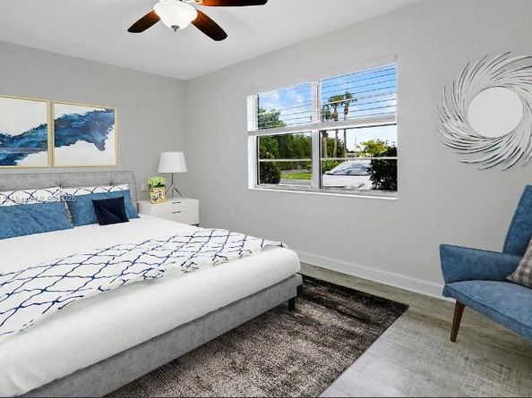 103 Lake Terry Dr, West Palm Beach FL 33411