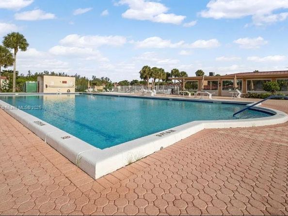 103 Lake Terry Dr, West Palm Beach FL 33411