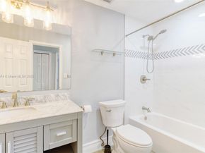 6510 NW 21st St, Sunrise FL 33313