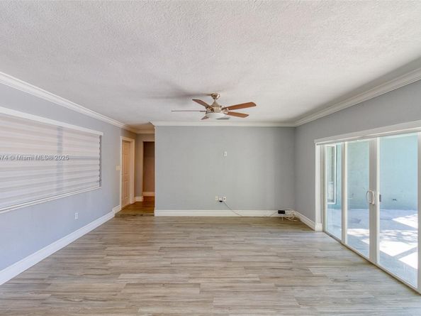 6510 NW 21st St, Sunrise FL 33313