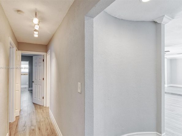 6510 NW 21st St, Sunrise FL 33313