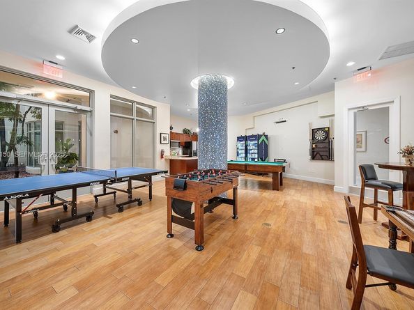 Undisclosed Address #A11886150, Hollywood FL 33020