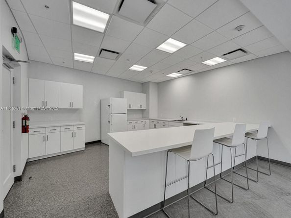 500 Three Islands Blvd 1201, Hallandale Beach FL 33009