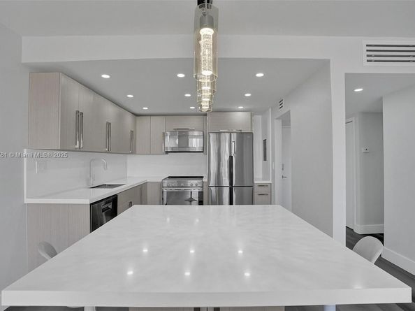 500 Three Islands Blvd 1201, Hallandale Beach FL 33009