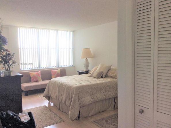 16300 Golf Club Rd 504, Weston FL 33326