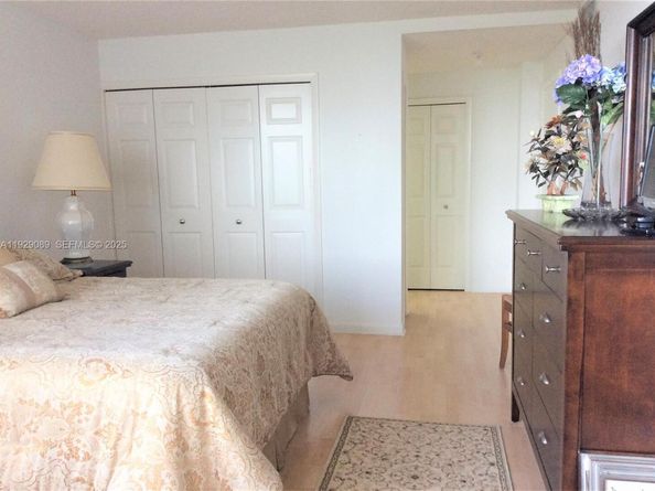 16300 Golf Club Rd 504, Weston FL 33326