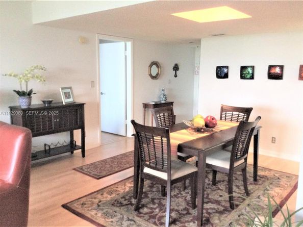 16300 Golf Club Rd 504, Weston FL 33326