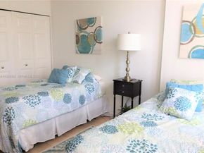 16300 Golf Club Rd 504, Weston FL 33326