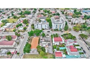 2380 NW 26th St, Miami FL 33142