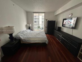 5077 NW 7th St 1012, Miami FL 33126