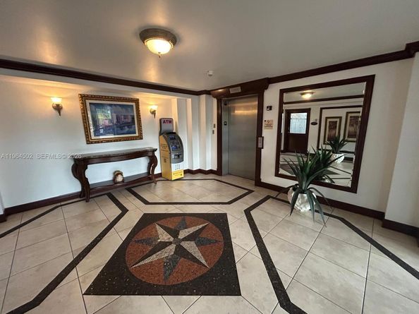 5077 NW 7th St 1012, Miami FL 33126