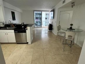 5077 NW 7th St 1012, Miami FL 33126