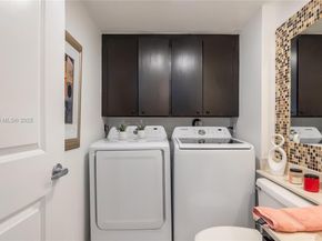 9109 C SW 20th St, Davie FL 33324