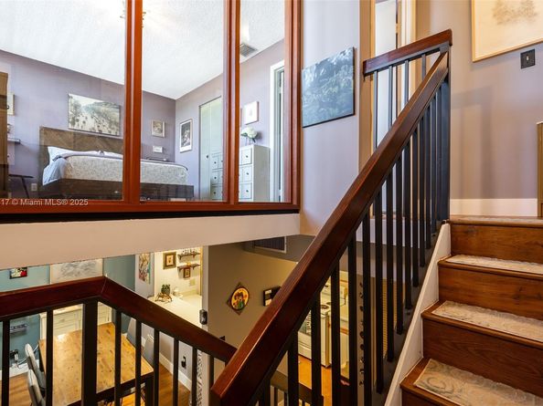 1207 NW 123rd Ave, Pembroke Pines FL 33026