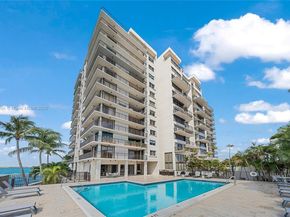 801 N Venetian Dr 903, Miami FL 33139