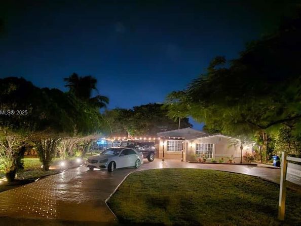 1101 NE 182nd St, North Miami Beach FL 33162