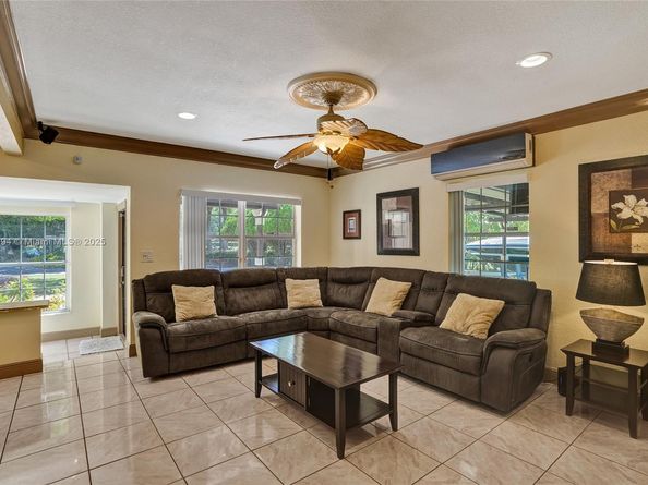 1101 NE 182nd St, North Miami Beach FL 33162