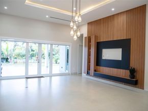 13231 SW 220 St, Miami FL 33170