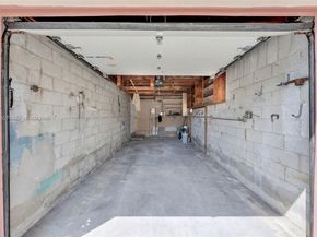 3200 SW 47th Ave, West Park FL 33023