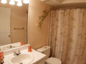 2361 NW 33rd St 604, Oakland Park FL 33309