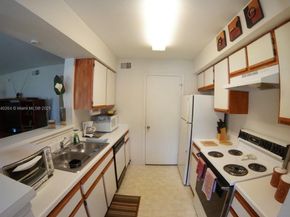 2361 NW 33rd St 604, Oakland Park FL 33309