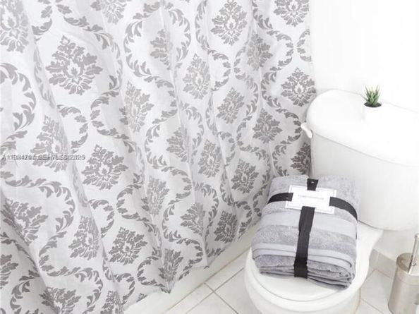 100 Lincoln Rd 1216, Miami Beach FL 33139